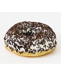 Donuts mit weißer Fettglasur und dunklen Streuseln